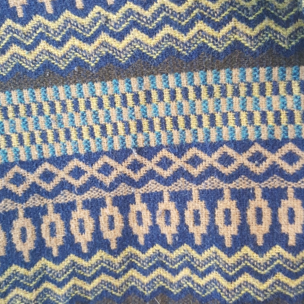 Patterned Winter Jacket - Picture 3 of 3